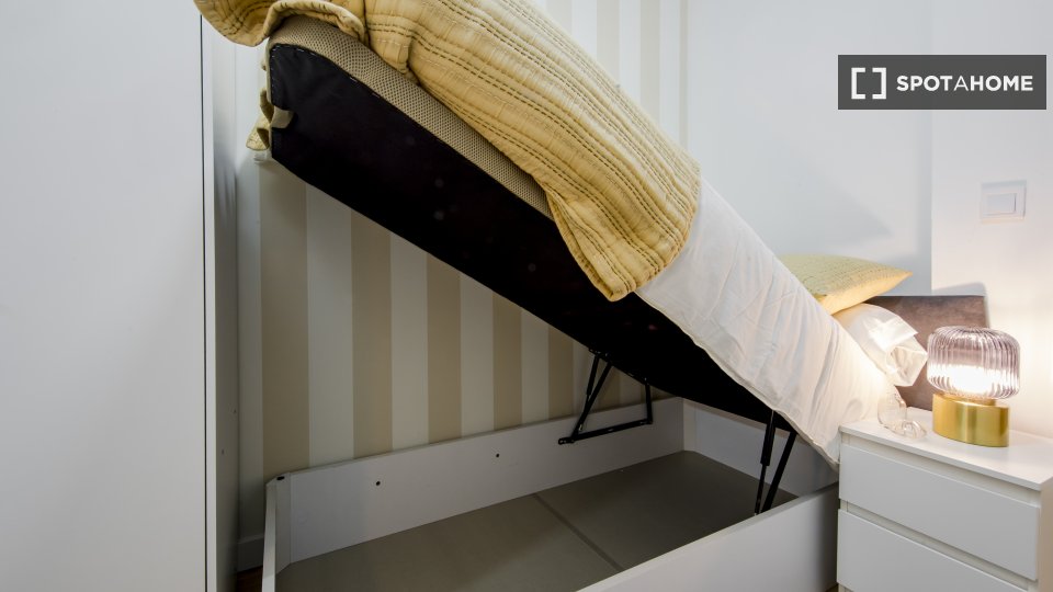 Chambre double Madrid, 8 chambres — photo 2