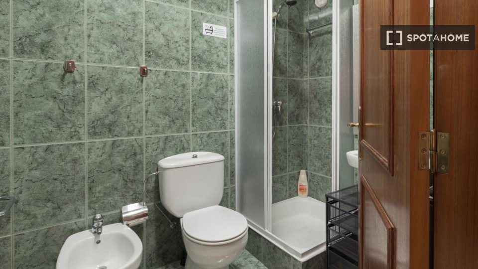 Double room Porto, 5 beds, 115m² — photo 6