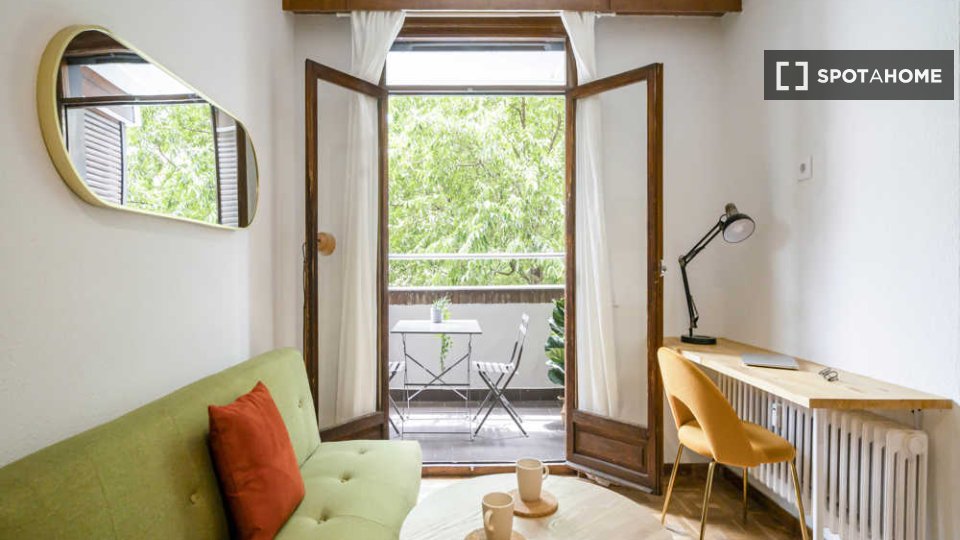 Double room Madrid, 7 beds — photo 33