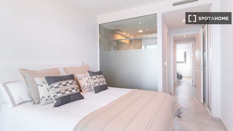 Apartment Alicante, 2 beds, 100m² — photo 8