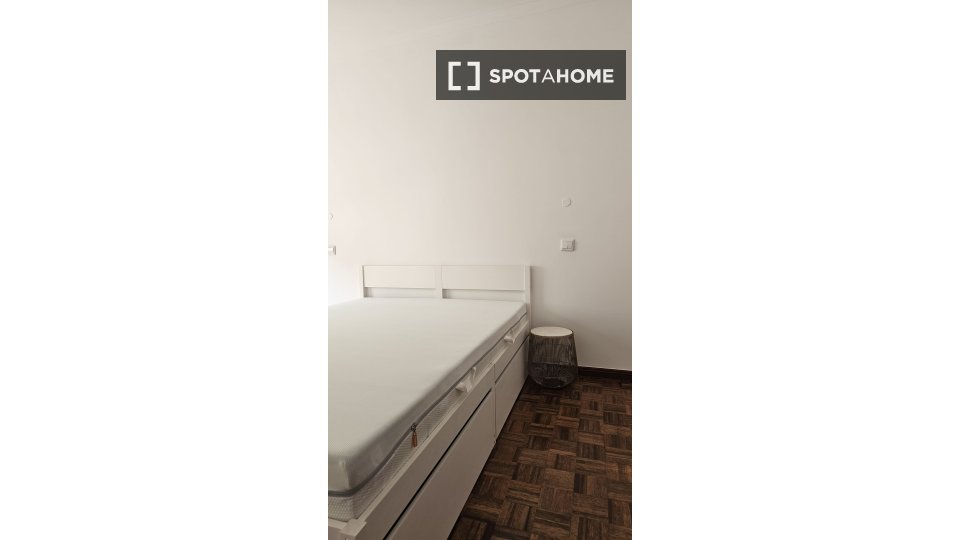 Apartment Lisbon, 1 bed, 50m² — photo 29