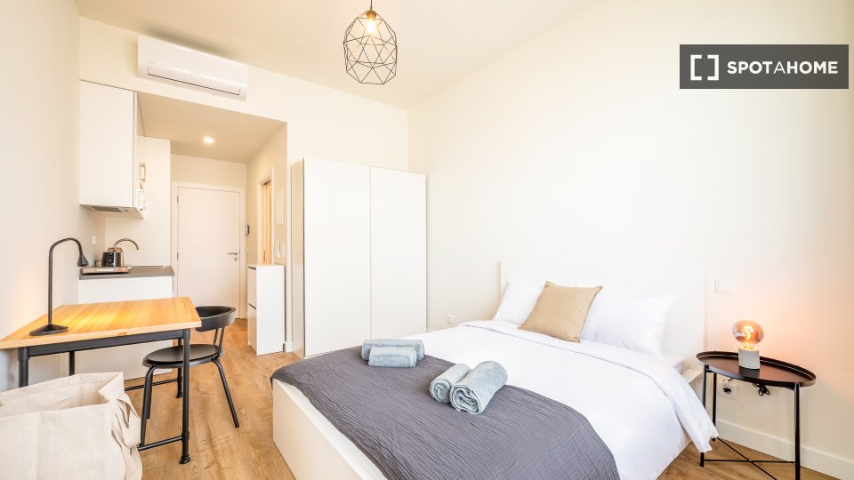 Apartment mono Lisbon, 17m² — photo 8