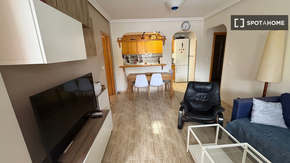 Apartment Alicante, 2 beds, 60m² — photo 15