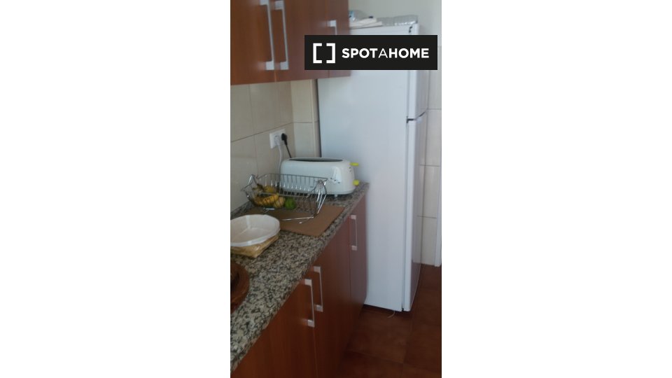 Double room Lisbon, 4 beds, 140m² — photo 5