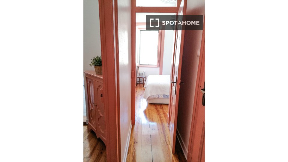 Apartment mono Lisbon, 80m² — photo 10