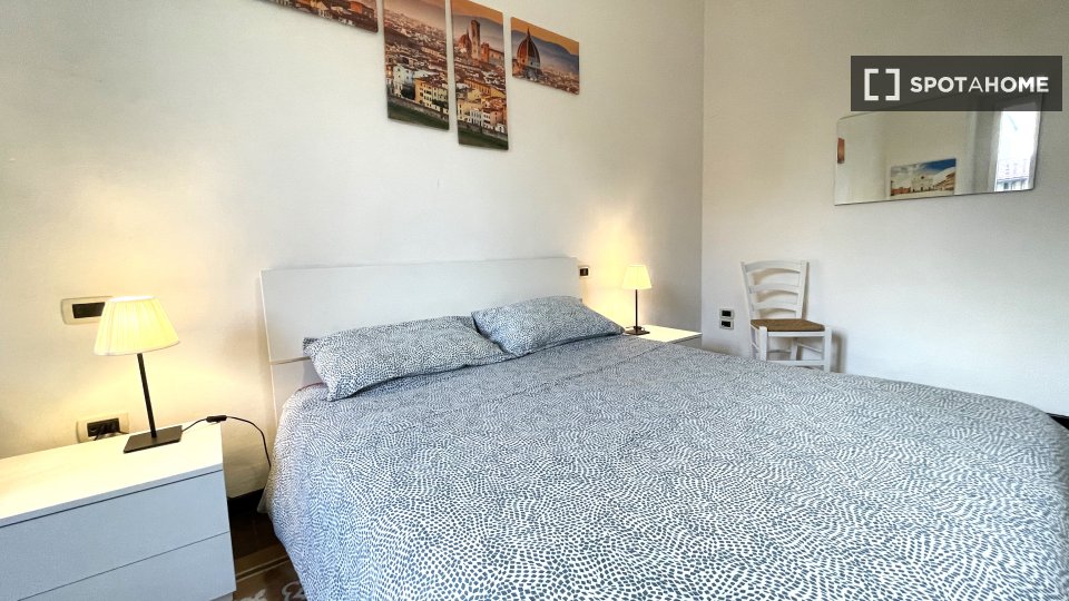 Double room Florence, 4 beds, 90m² — photo 16