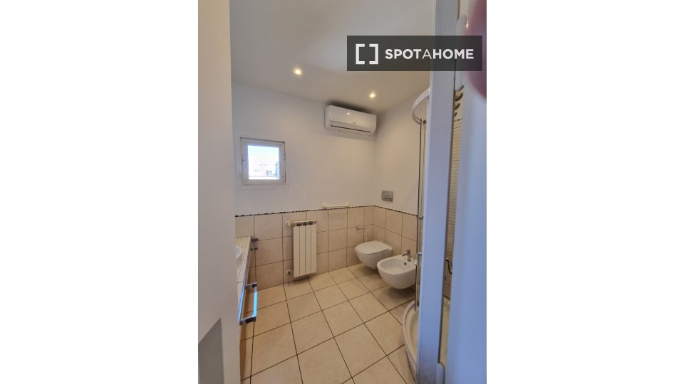 Apartment Rome, 1 bed, 84m² — photo 15