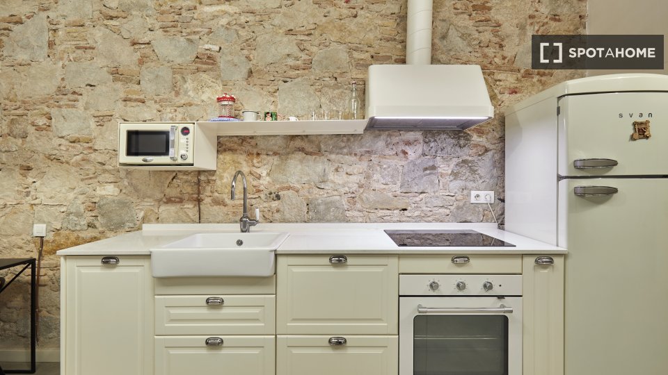 Apartment Barcelona, 1 bed, 83m² — photo 10