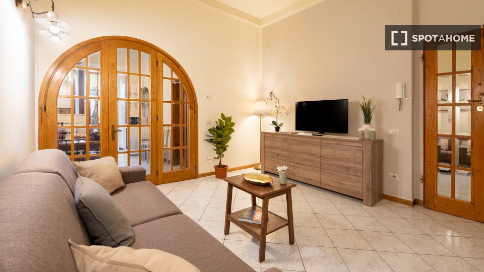 Apartment Florence, 1 bed, 58m² — photo 3