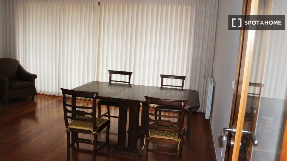 Apartment Porto, 2 beds, 135m² — photo 18