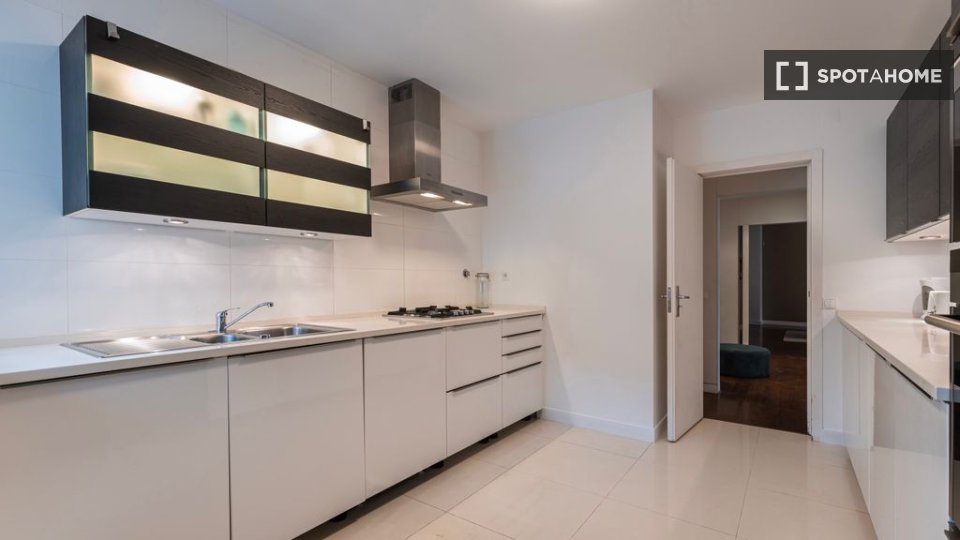 Apartment Lisbon, 3 beds — photo 12