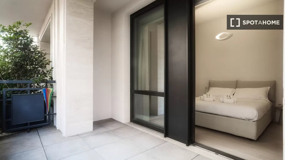 Appartamento con 1 camera da letto in affitto a Washington, Milano.
