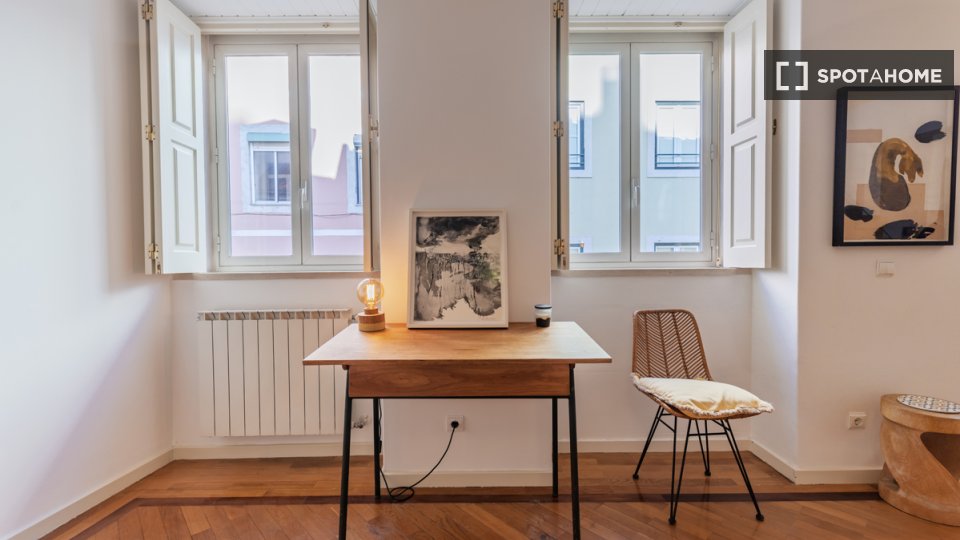 Apartment Lisbon, 2 beds — photo 2