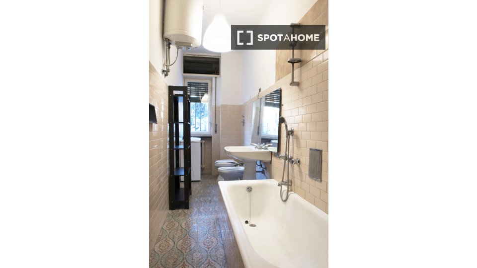 Double room Milan, 5 beds, 126m² — photo 12