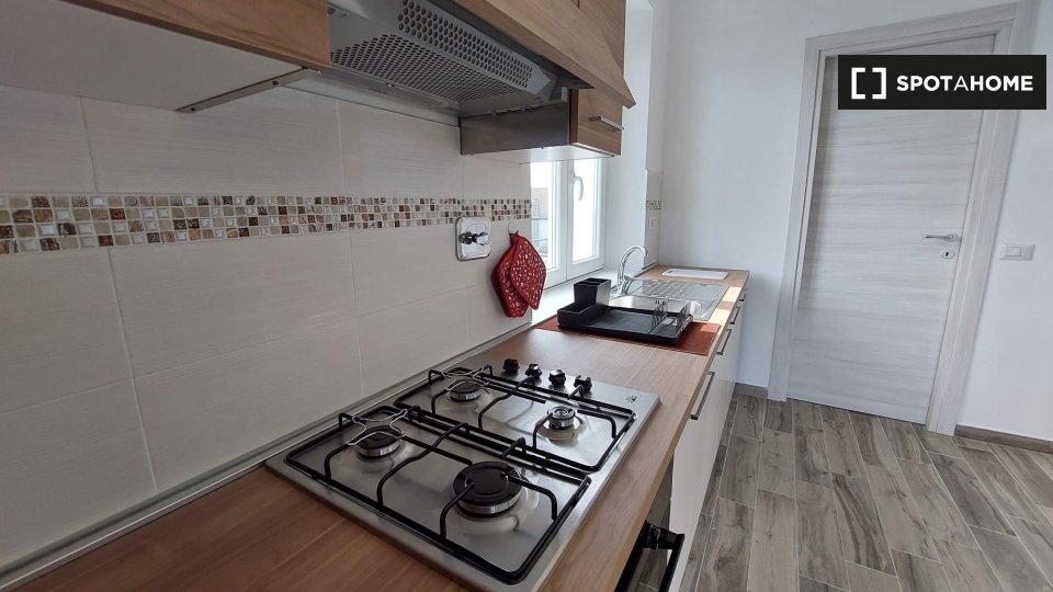 Apartment Rome, 2 beds — photo 8
