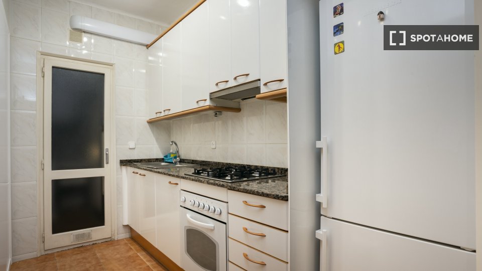 Double room Barcelona, 5 beds, 100m² — photo 13