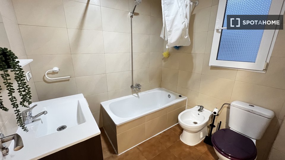 Double room Valencia, 5 beds — photo 17