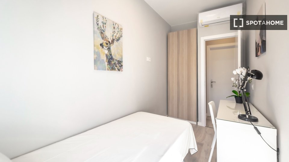 Double room Madrid, 14 beds — photo 4