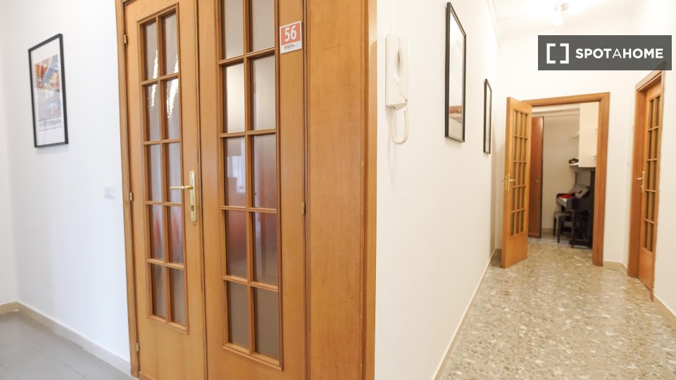 Double room Naples, 5 beds — photo 19