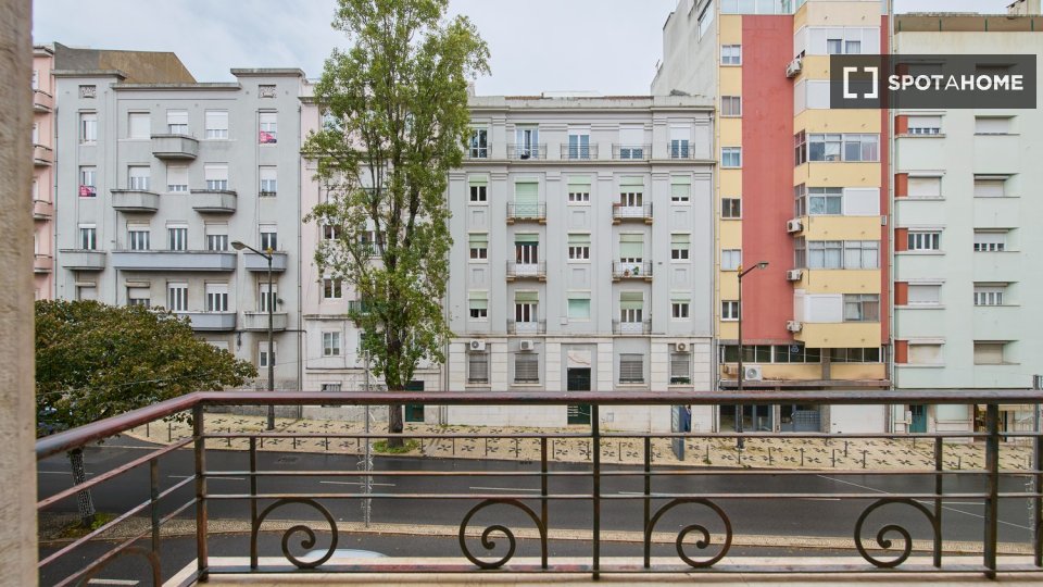 Double room Lisbon, 6 beds — photo 82