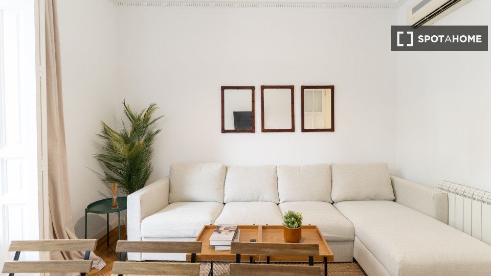 Double room Madrid, 4 beds — photo 2