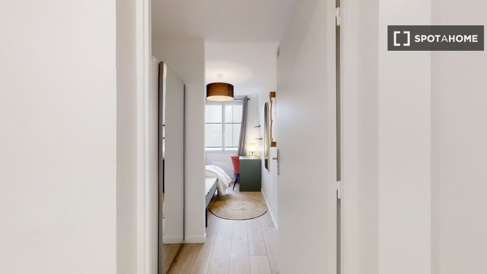 Double room Lyon, 15 beds — photo 24
