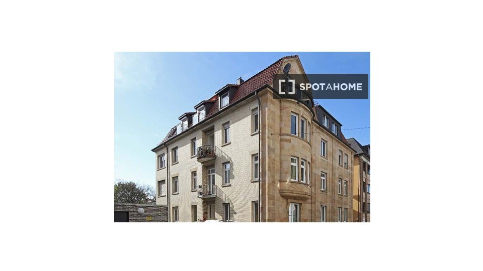 Double room Stuttgart, 4 beds, 13m² — photo 11
