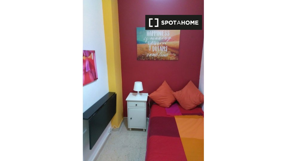 Double room Alcala_De_Henares, 6 beds, 110m² — photo 1