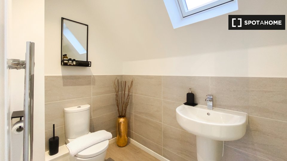 Apartment Manchester, 4 beds — photo 11