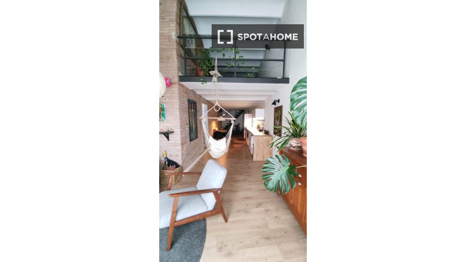 Apartment Barcelona, 1 bed, 85m² — photo 11