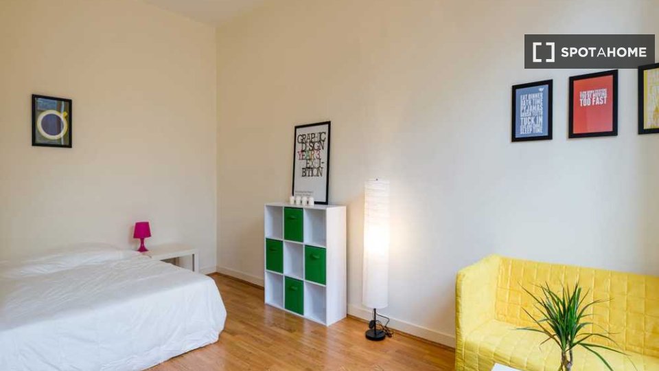 Double room Lyon, 4 beds, 110m² — photo 14