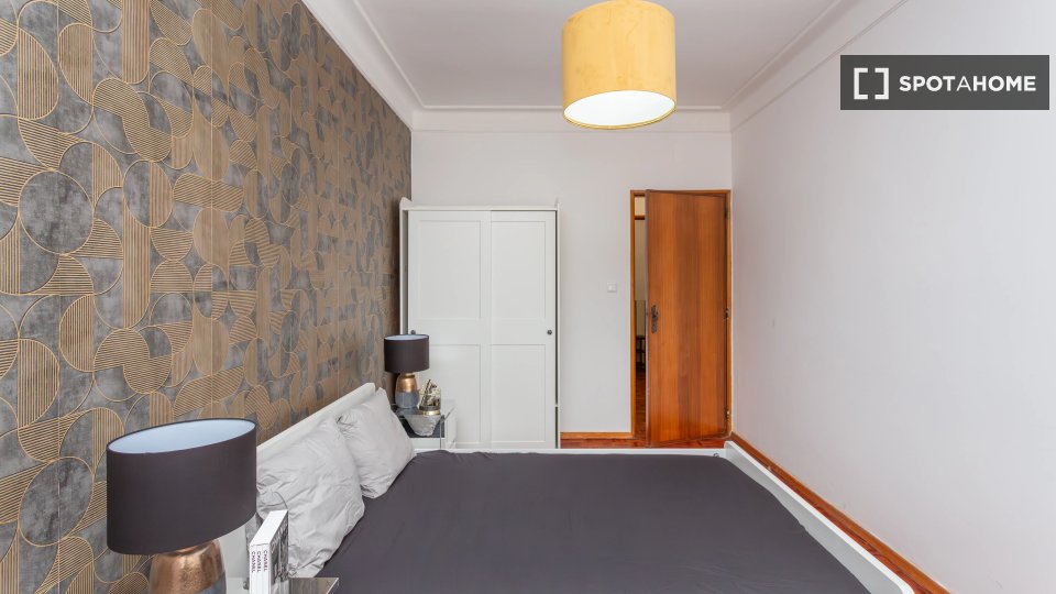 Double room Lisbon, 4 beds — photo 2