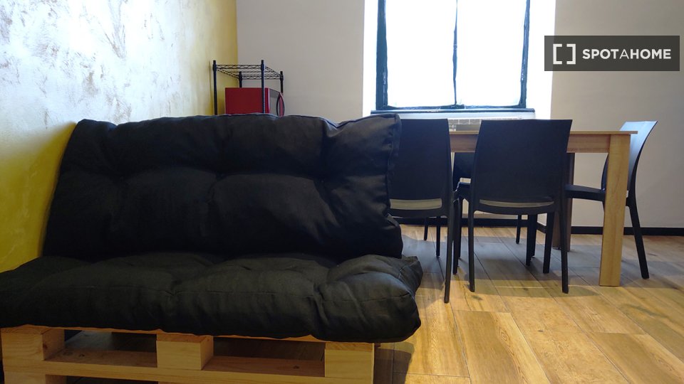 Double room Turin, 3 beds, 90m² — photo 8