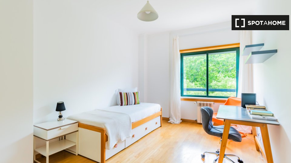 Apartment Lisbon, 3 beds — photo 13