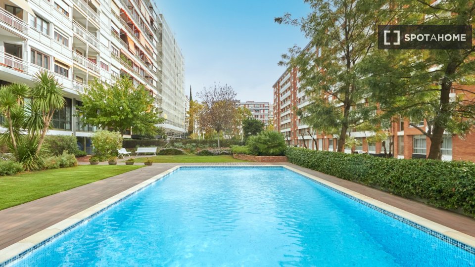 Apartment Barcelona, 3 beds, 82m² — photo 11