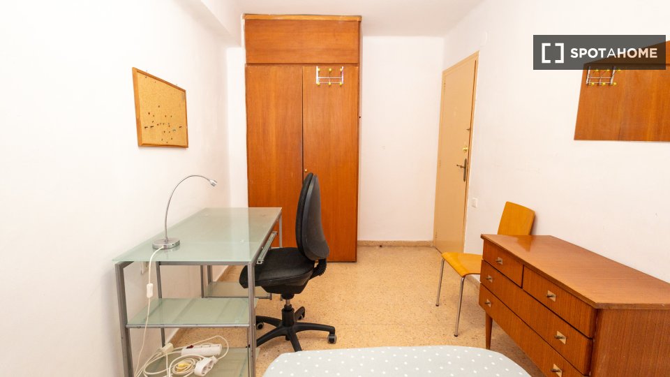 Double room Valencia, 4 beds — photo 9