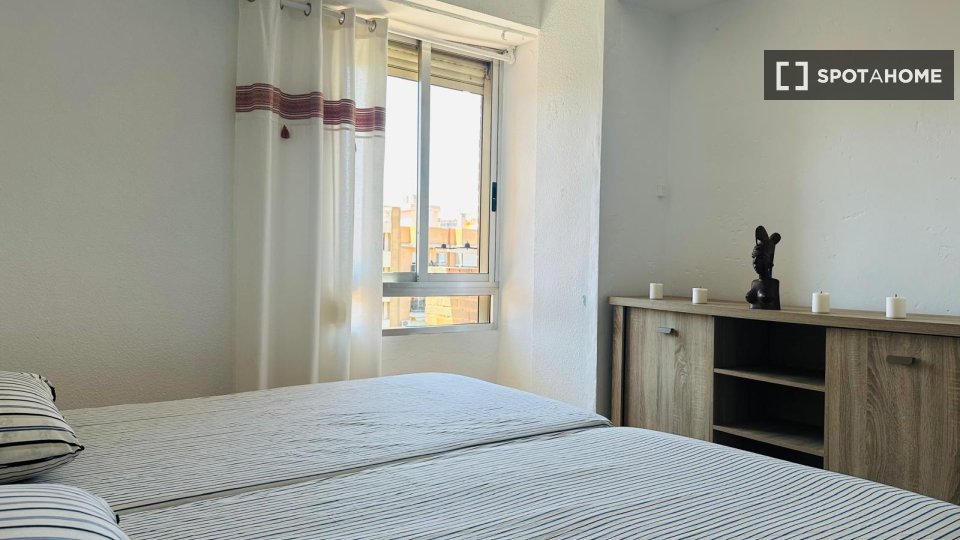 Apartment Valencia, 3 beds, 100m² — photo 12