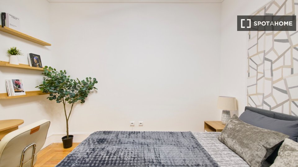 Double room Lisbon, 6 beds — photo 64