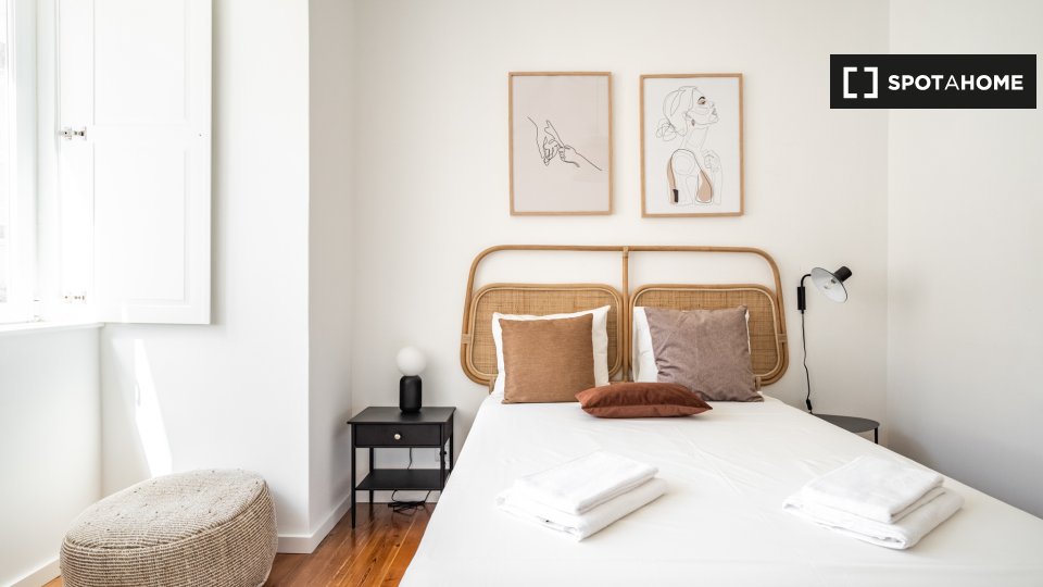 Apartment Lisbon, 3 beds — photo 17