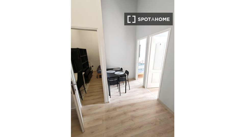 Double room Budapest, 3 beds, 60m² — photo 13