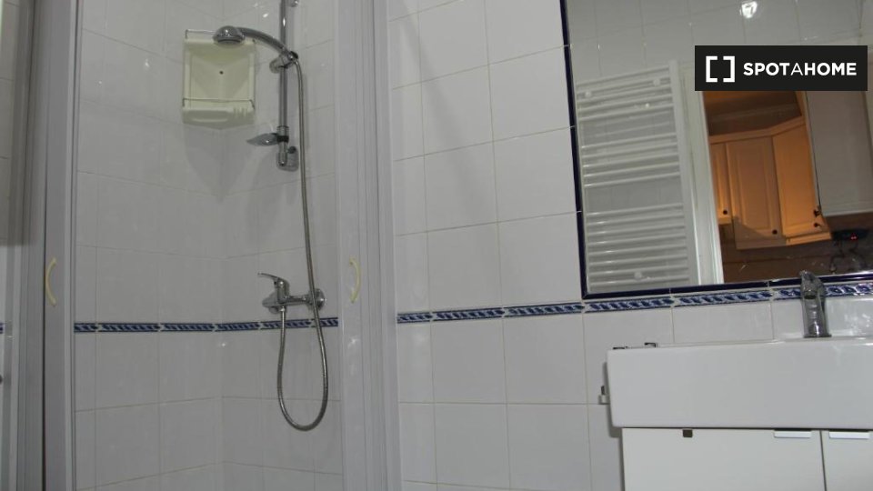 Apartment Lisbon, 1 bed — photo 3