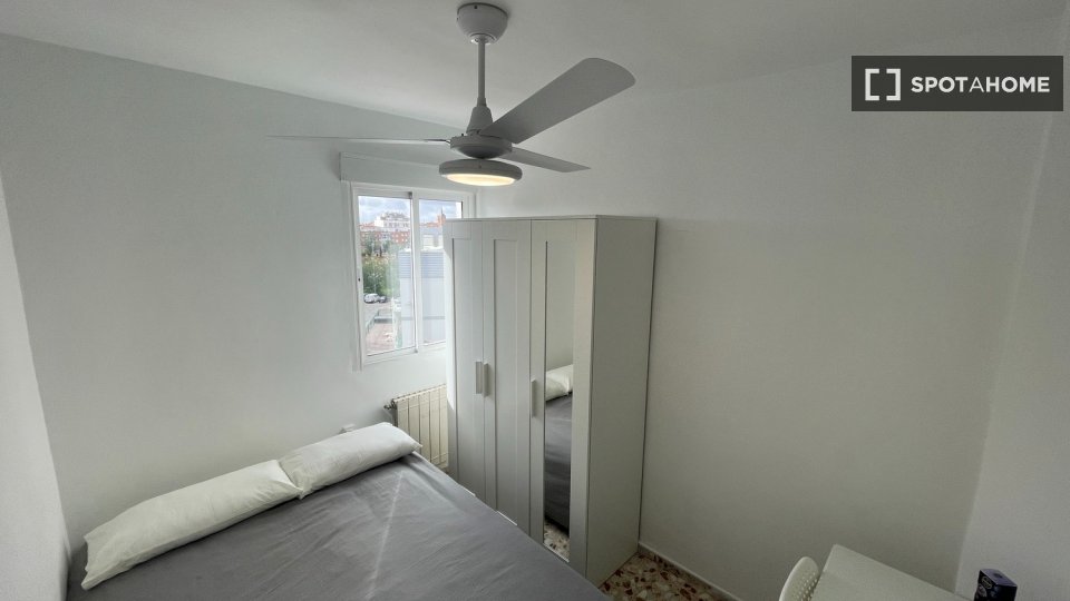 Double room Madrid, 4 beds — photo 17