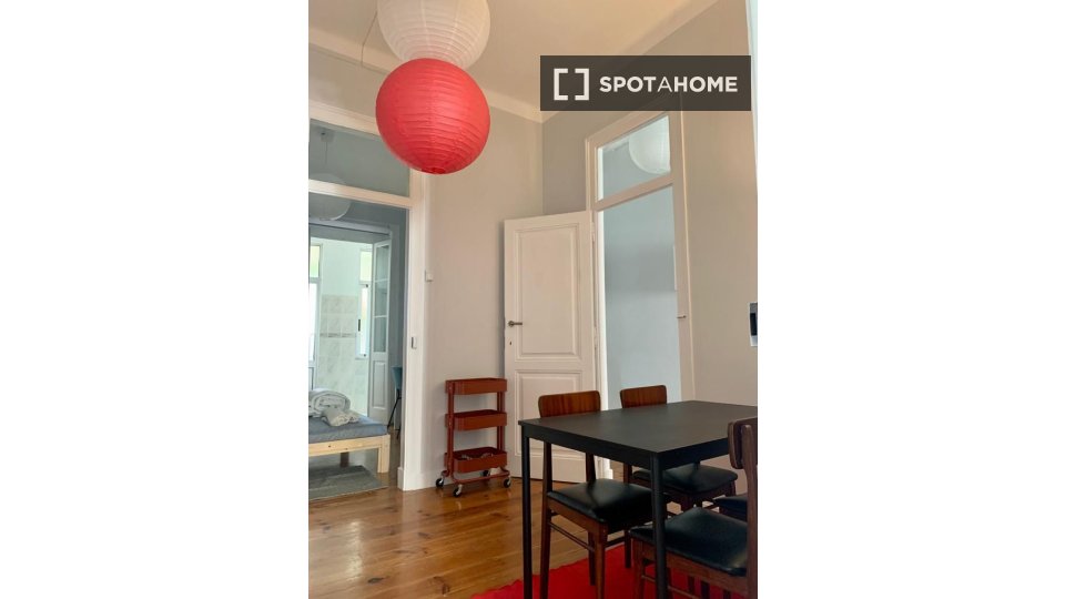 Apartment Lisbon, 2 beds — photo 16