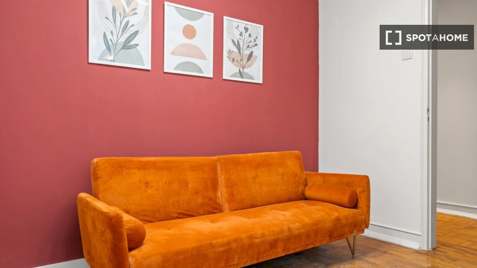 Double room Lisbon, 5 beds — photo 13