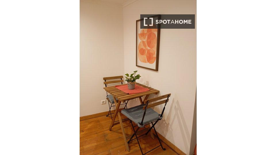 Apartment mono Lisbon, 25m² — photo 10