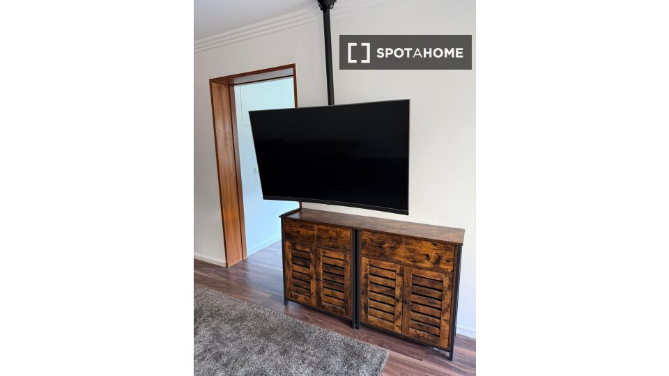 Apartment Stuttgart, 2 beds, 60m² — photo 2