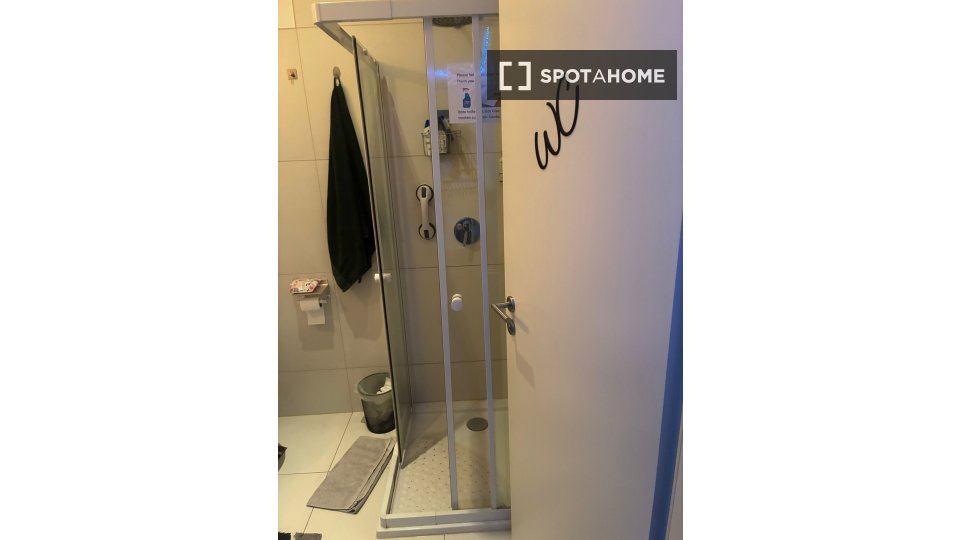Double room Berlin, 2 beds, 42m² — photo 15