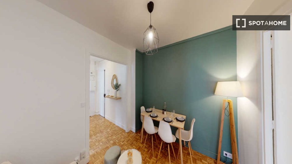 Double room Paris, 4 beds, 80m² — photo 2