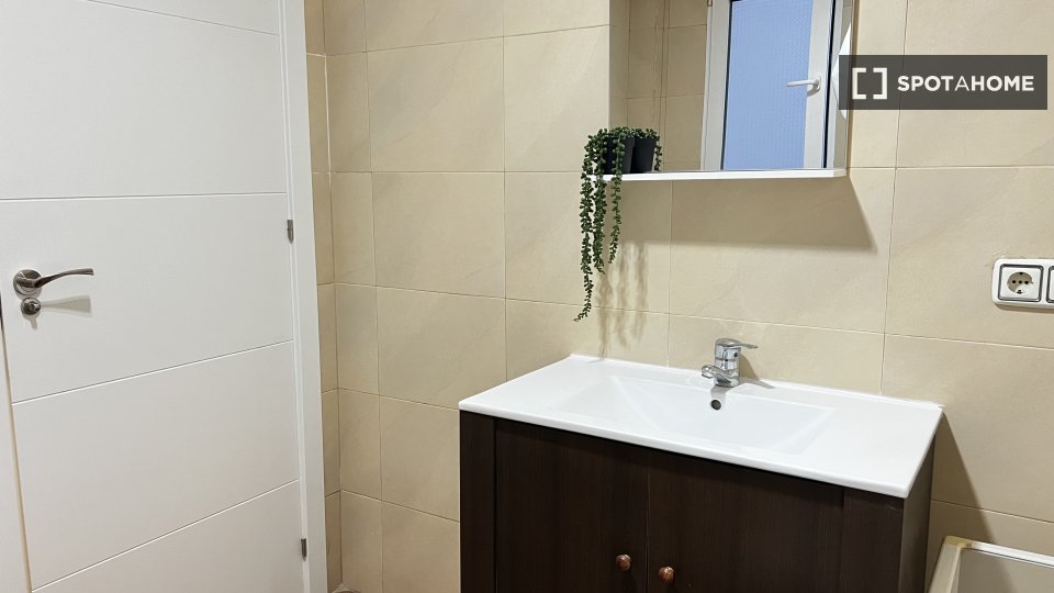 Double room Valencia, 5 beds — photo 18