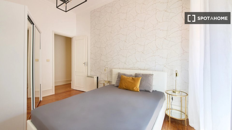 Double room Lisbon, 9 beds — photo 12